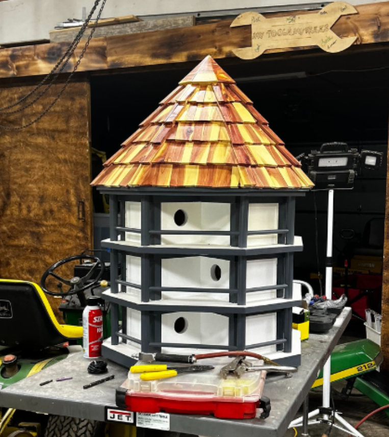 Martin Octagon 3-Level Birdhouse